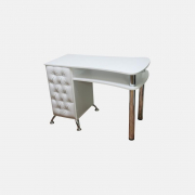 Маникюрный стол Рэффэелло