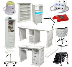 Маникюрные комплекты