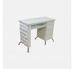 Маникюрный стол Пэскуэлино